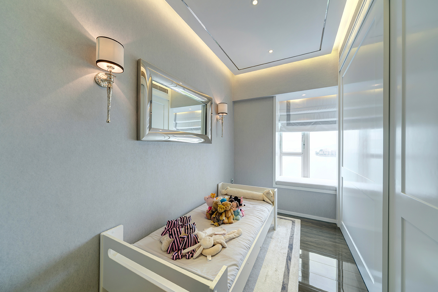 Aqua Blue - Daughter Bedroom