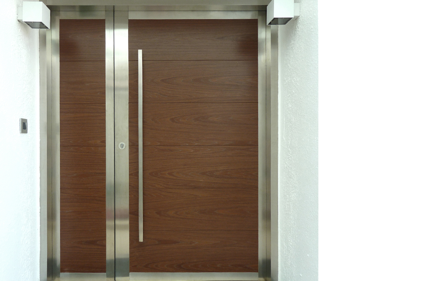 Las Pinadas - Main Entrance