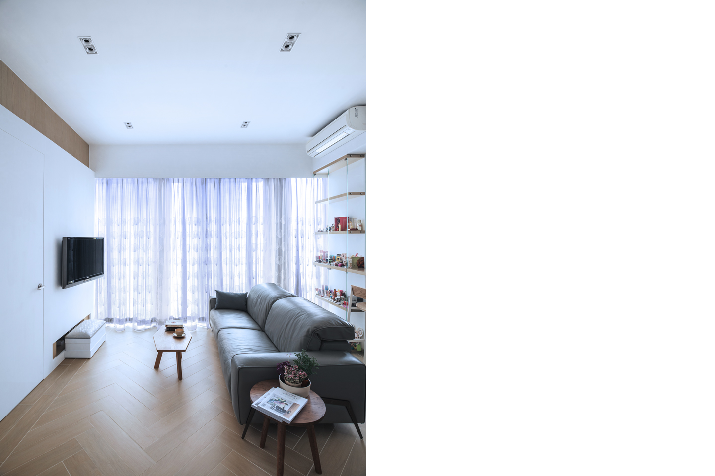 Star Ruby - Living & Dining Room