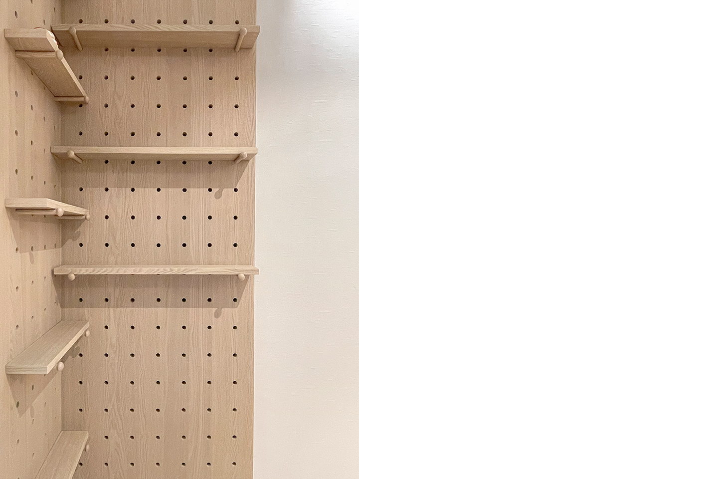 TKO Plaza - Wooden Pin Board