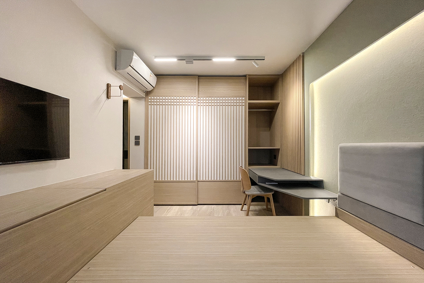 TKO Plaza - Master Bedroom